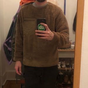 Uniqlo engineered garments pull over fleece.